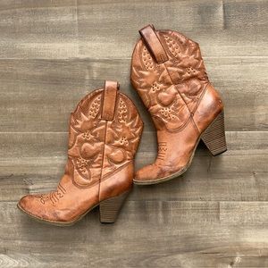 Mia Cowboy Boots